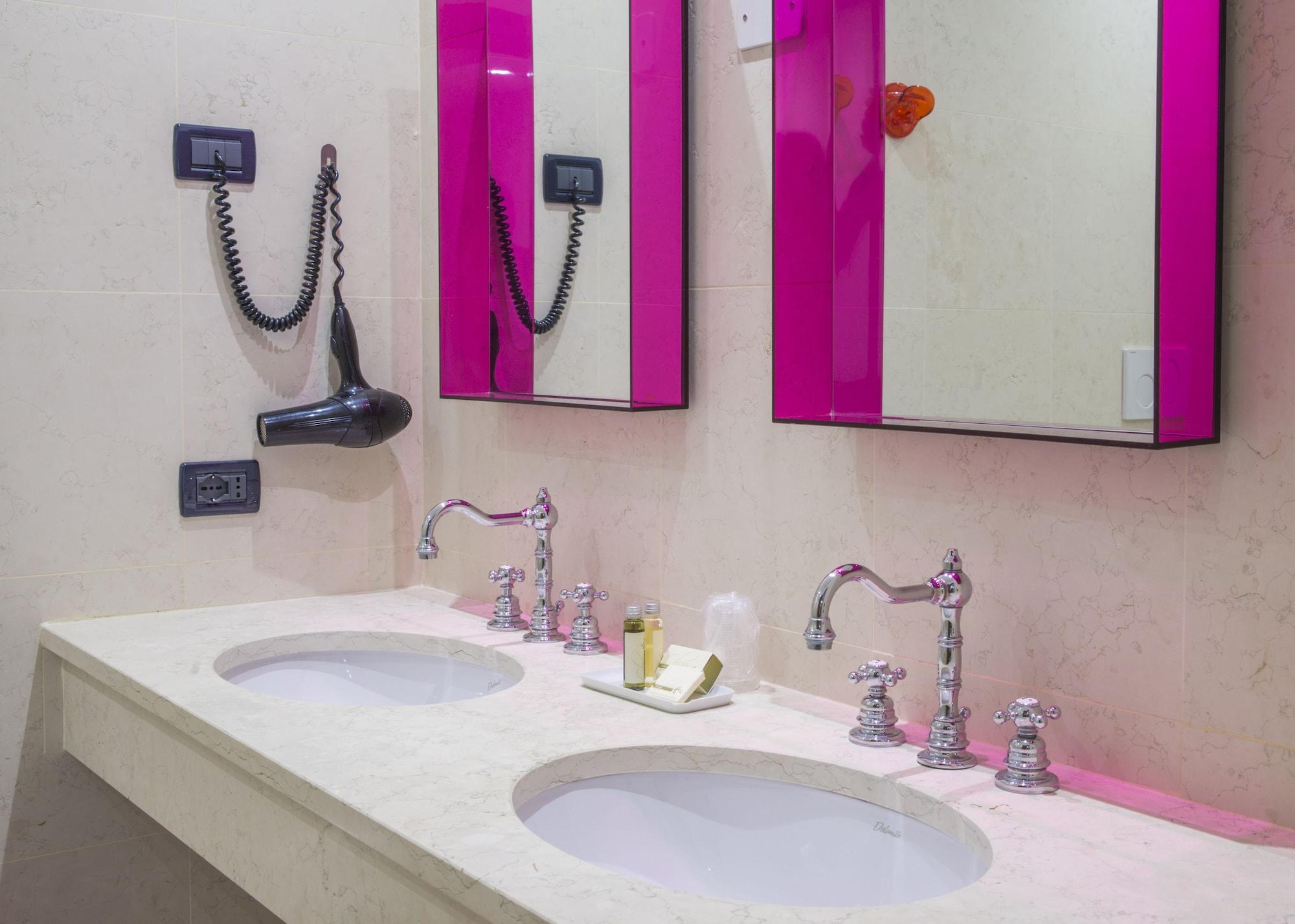 Boutique Hotel Trieste - Adults Only Verona Esterno foto