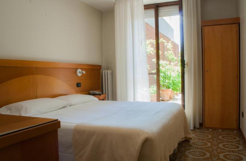 Boutique Hotel Trieste - Adults Only Verona Esterno foto